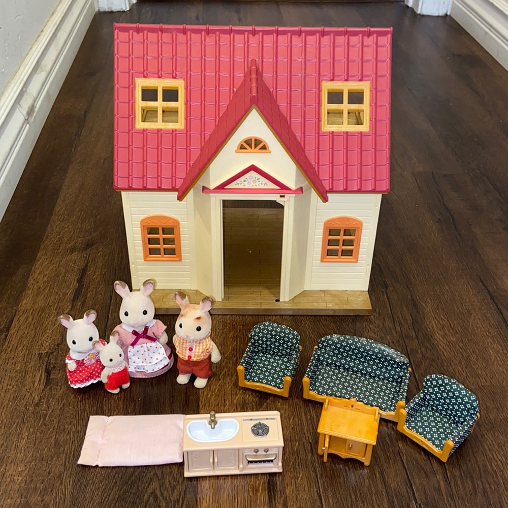 EPOCH CALICO CRITTERS BUNNY TOYS FIGURES HOUSE FURNITURE PLAY SET COLLECTIBLE